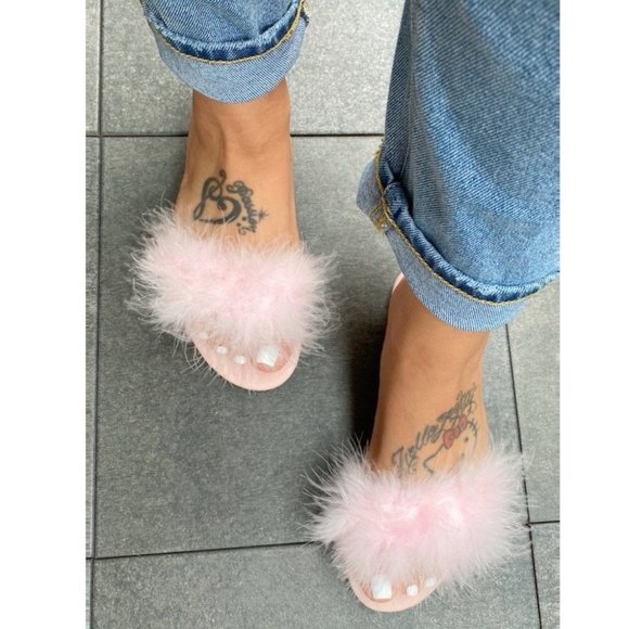 NWT!! Blush Sandals - Picture 3 of 4